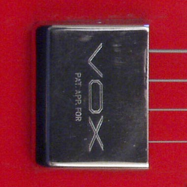 1965 Vox Clubman bass - compensating bridge detail