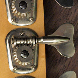 Fender Musicmaster open gear machine heads