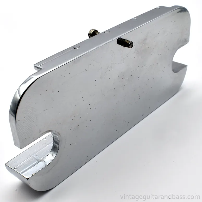 Guild BT-4 bass bridge/tailpiece underside